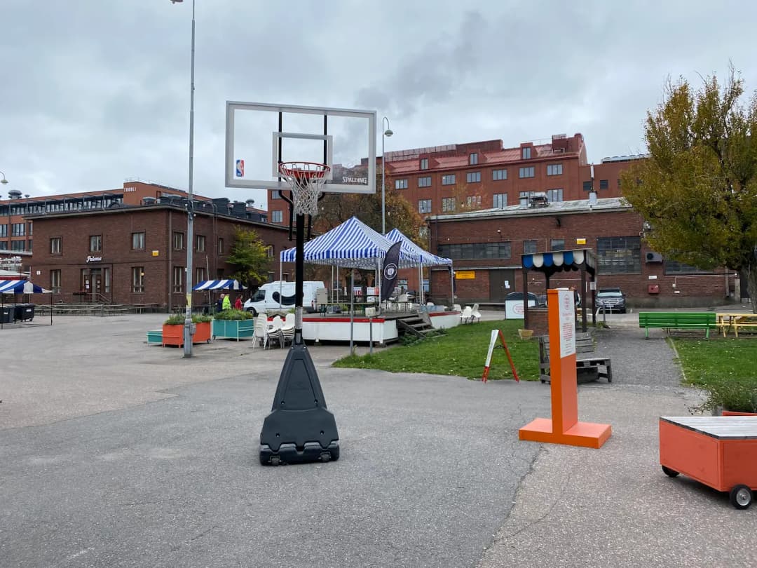 Second image of a court