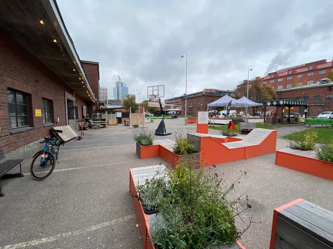 Third image of a court