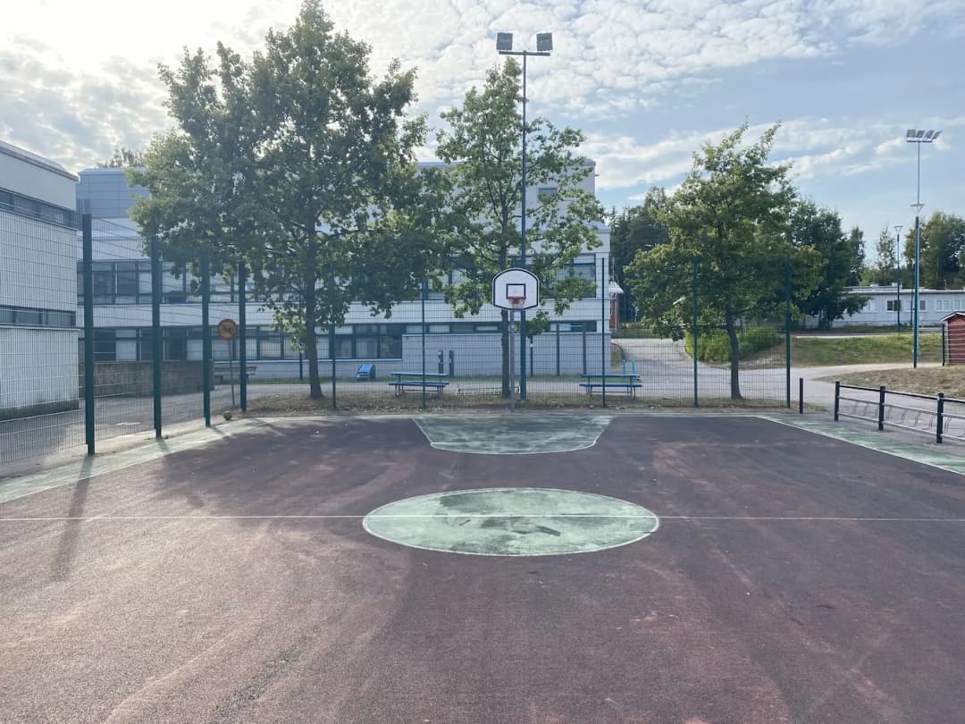 Third image of a court