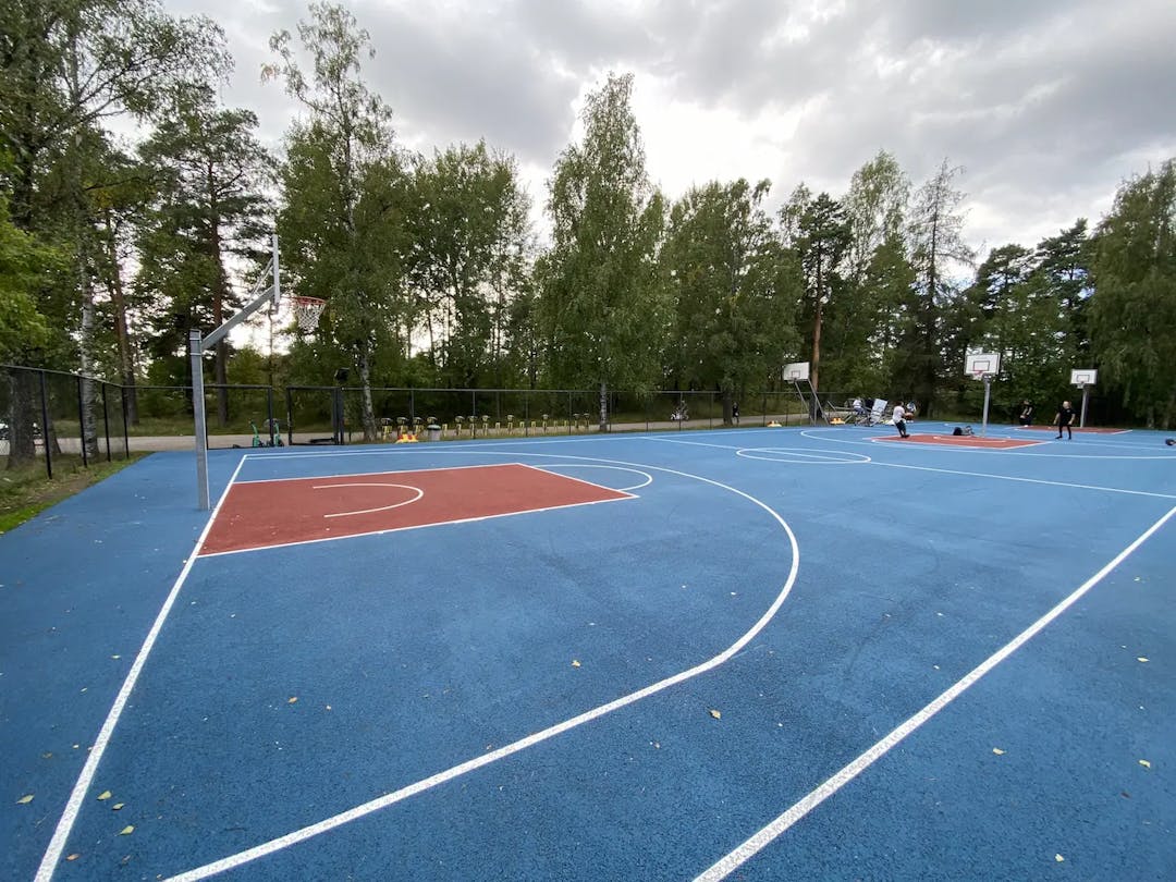 Third image of a court